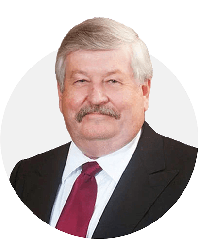 A headshot of Dan Benda