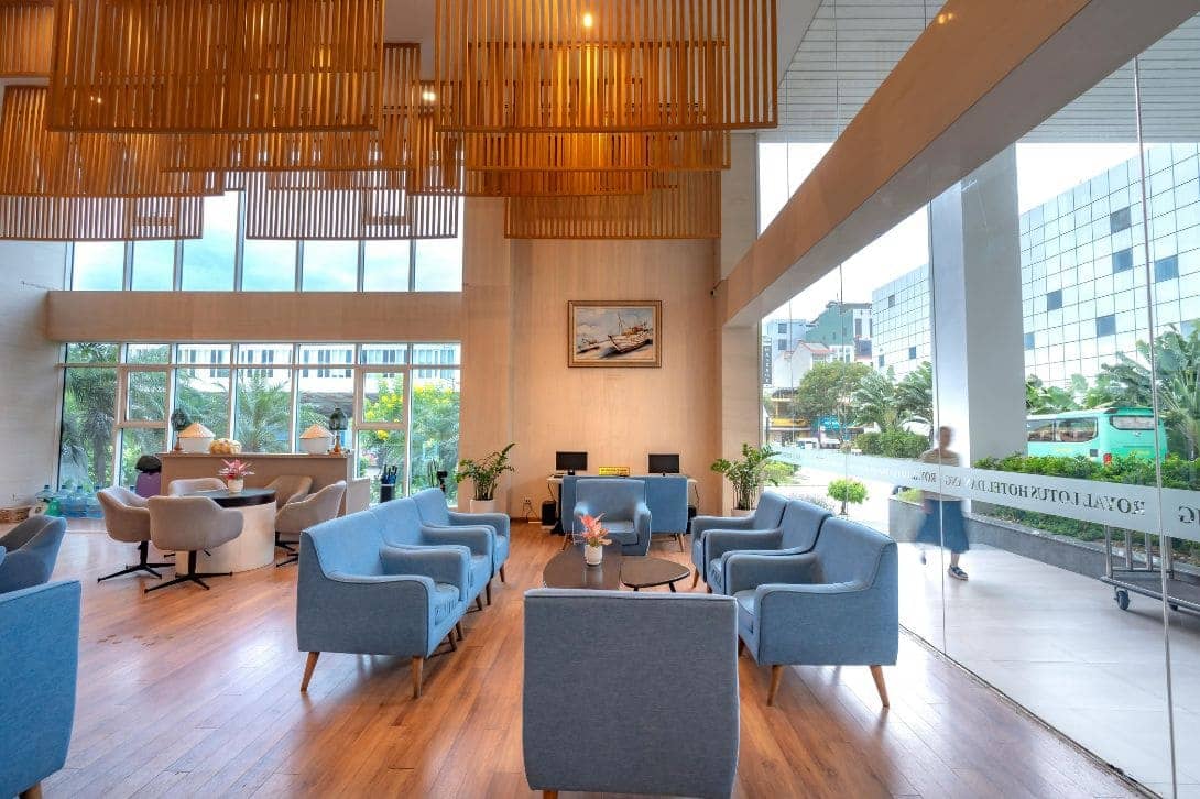 Modern Lobby with Stylish Interior and Seating