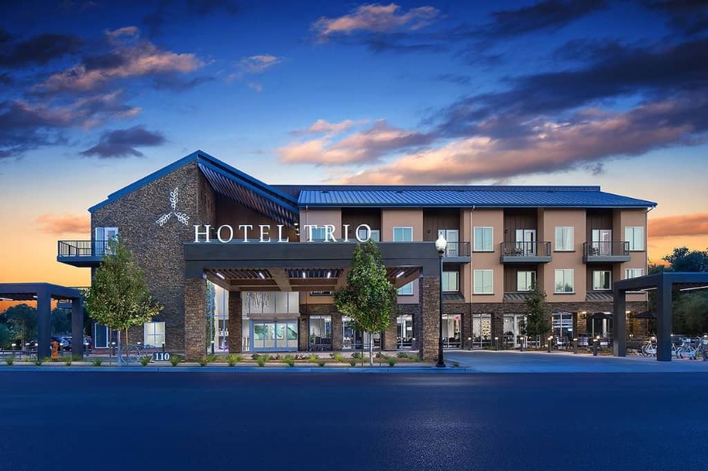 All-Suite Hotel Trio in Sonoma County