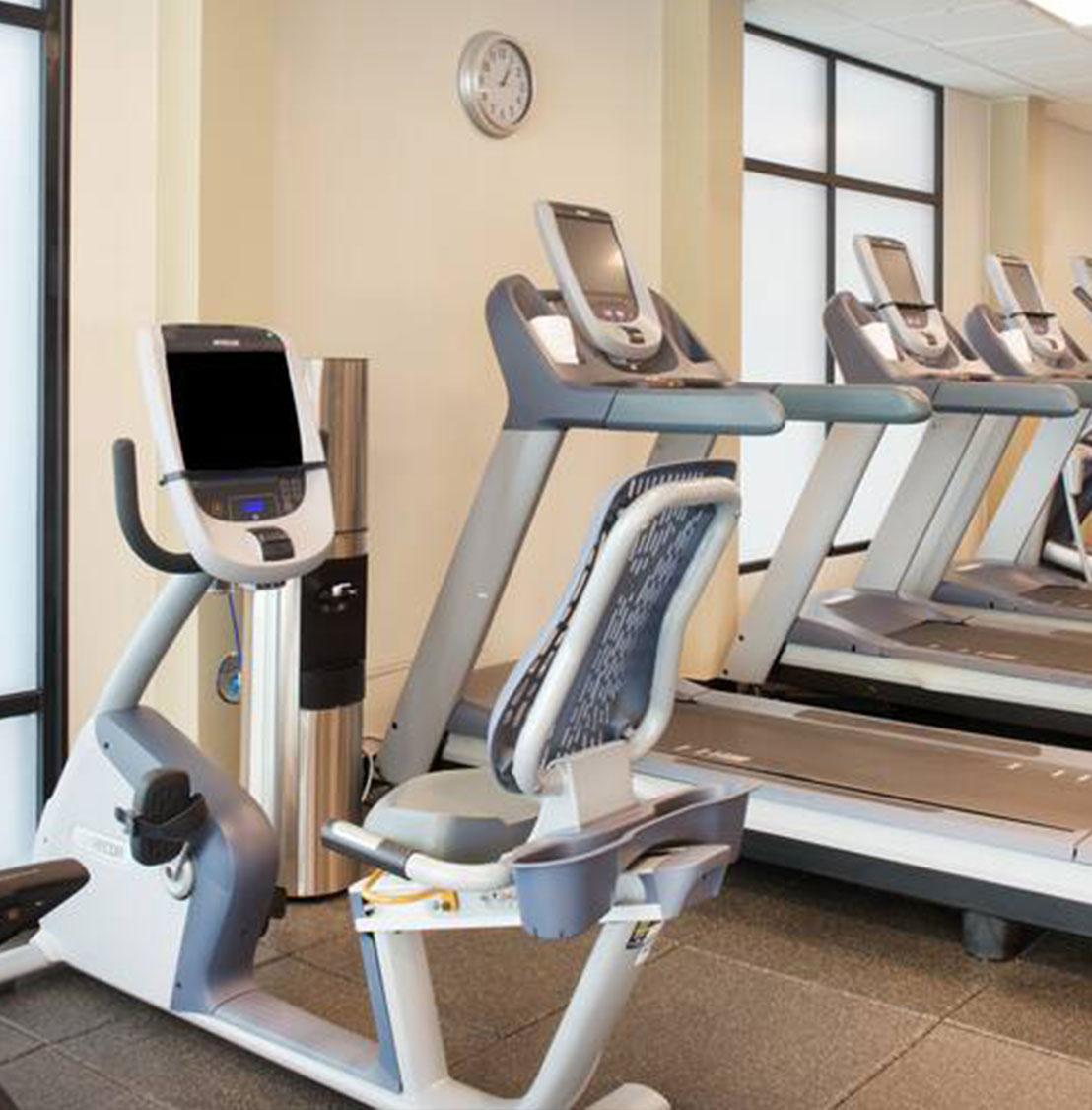embassy suites seattle lynnwood fitness center