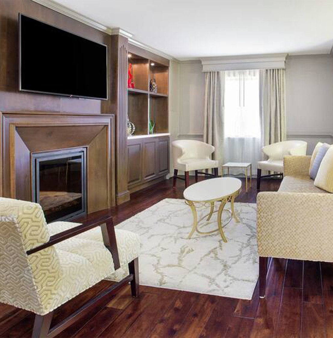 inside view of presidential suite at the hilton jackson
